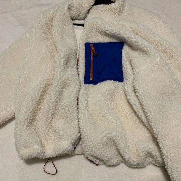 White Sherpa Jacket - Picture 3 of 3